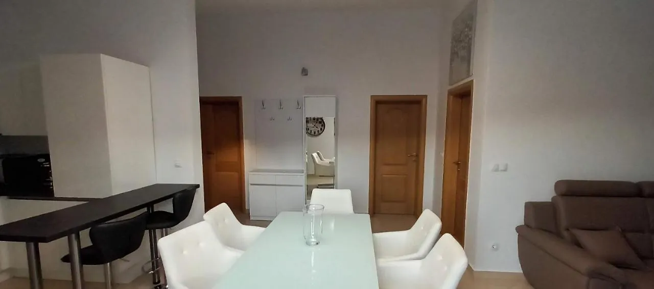 Villa-Sana Vir